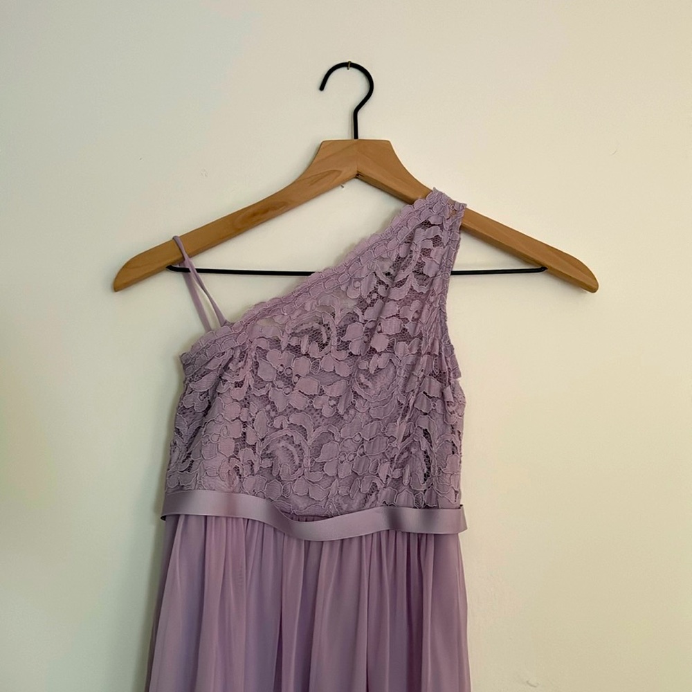 Junior Bridesmaids dress, lilac, size 8, only worn once!  Has been dry cleaned!